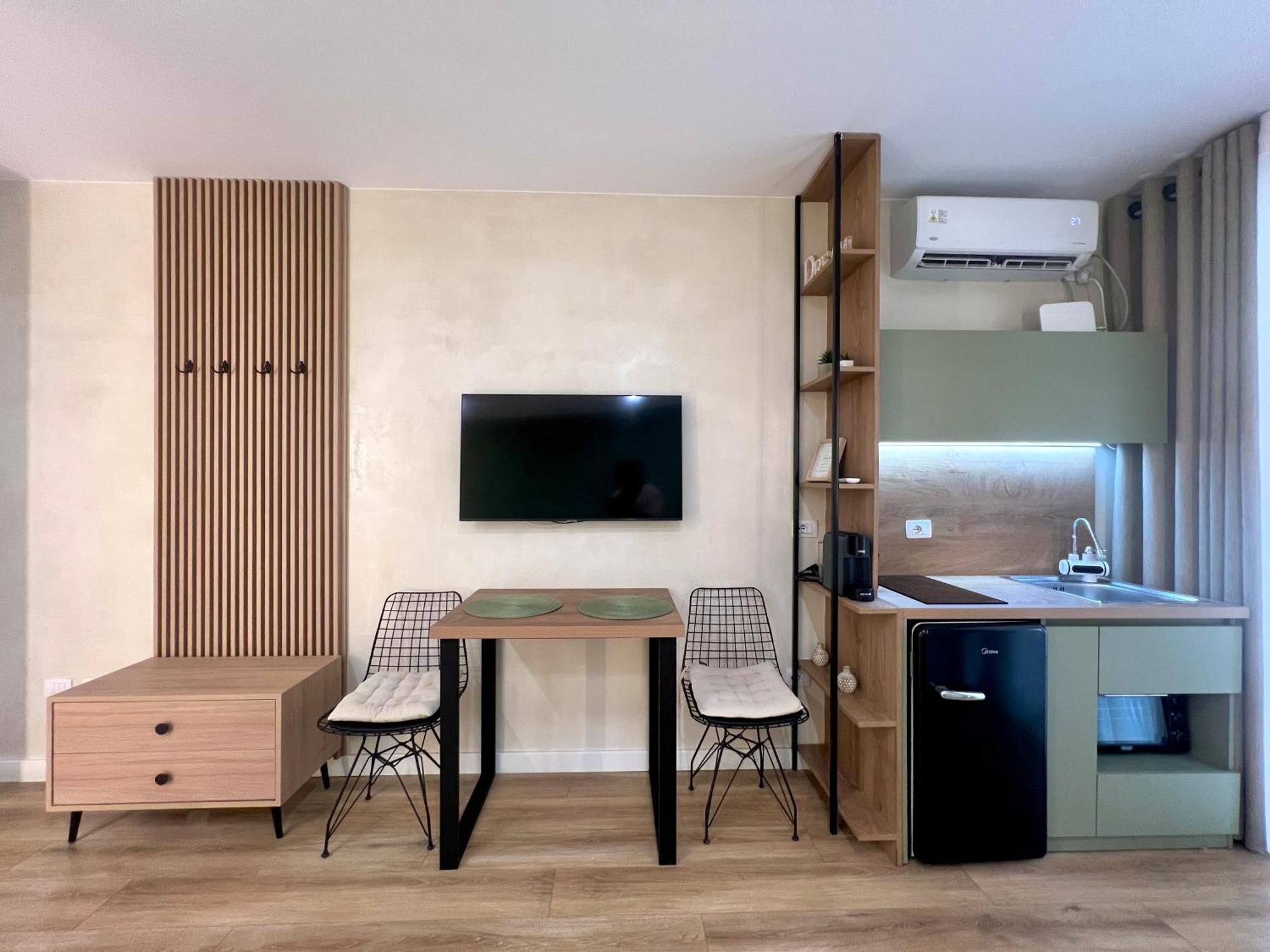 Syncron Apartments In The Center Of 티라나 외부 사진