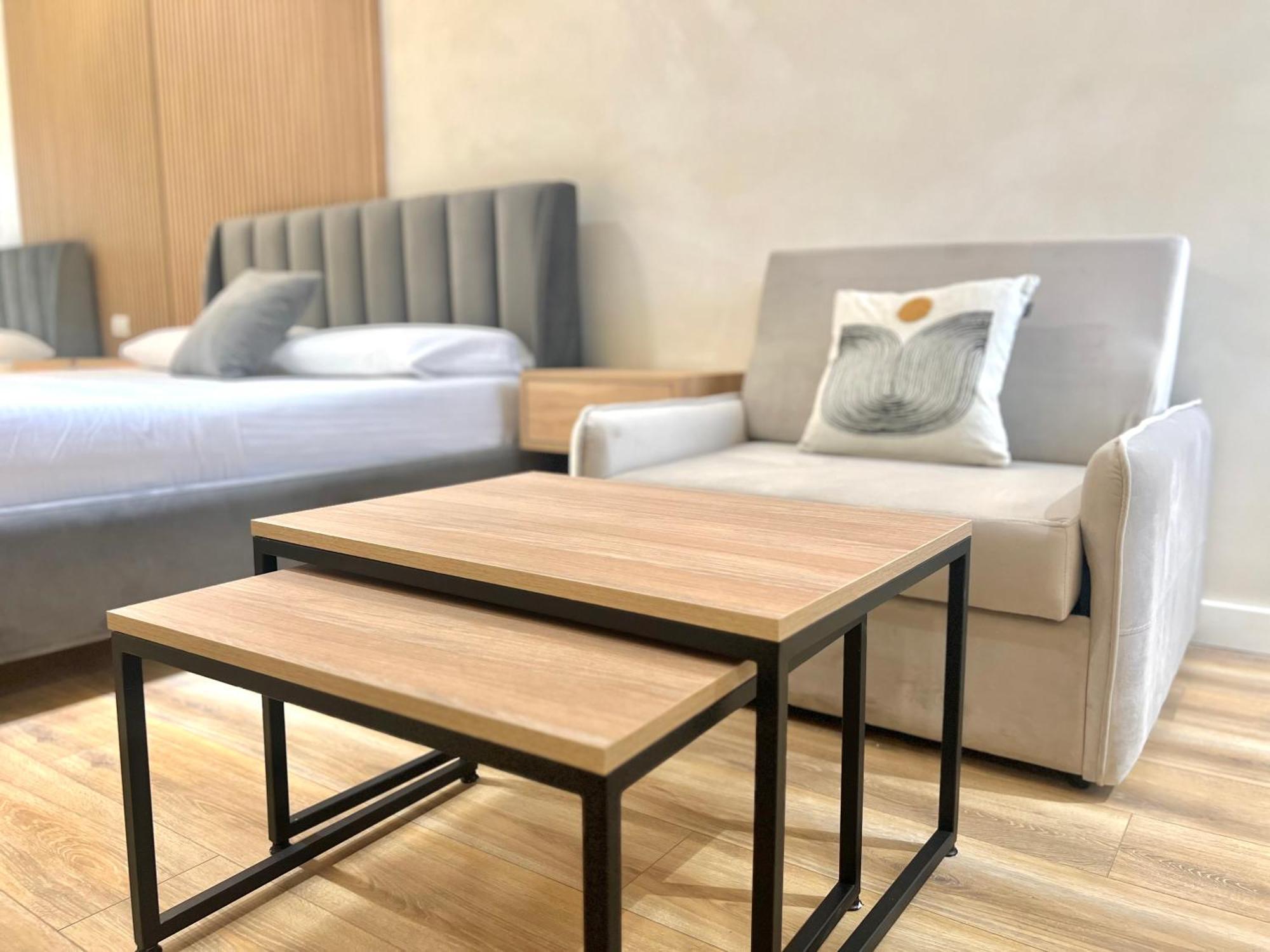 Syncron Apartments In The Center Of 티라나 외부 사진