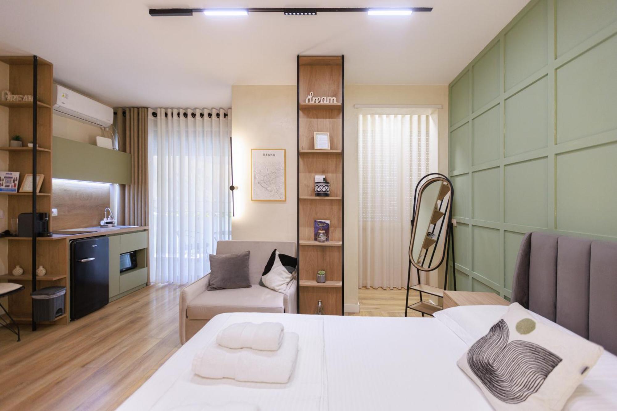 Syncron Apartments In The Center Of 티라나 외부 사진