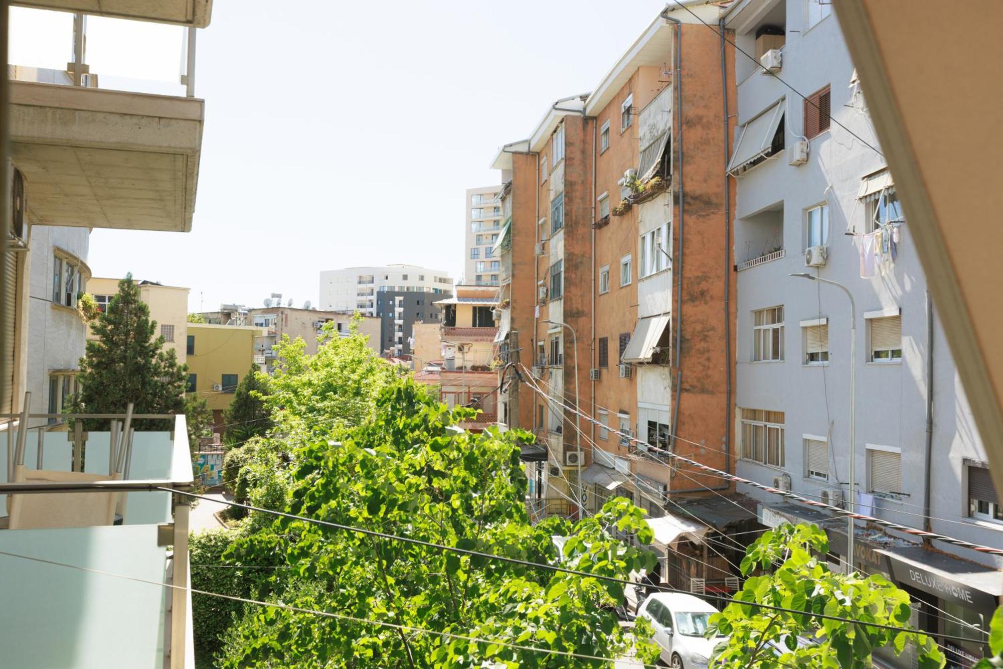 Syncron Apartments In The Center Of 티라나 외부 사진