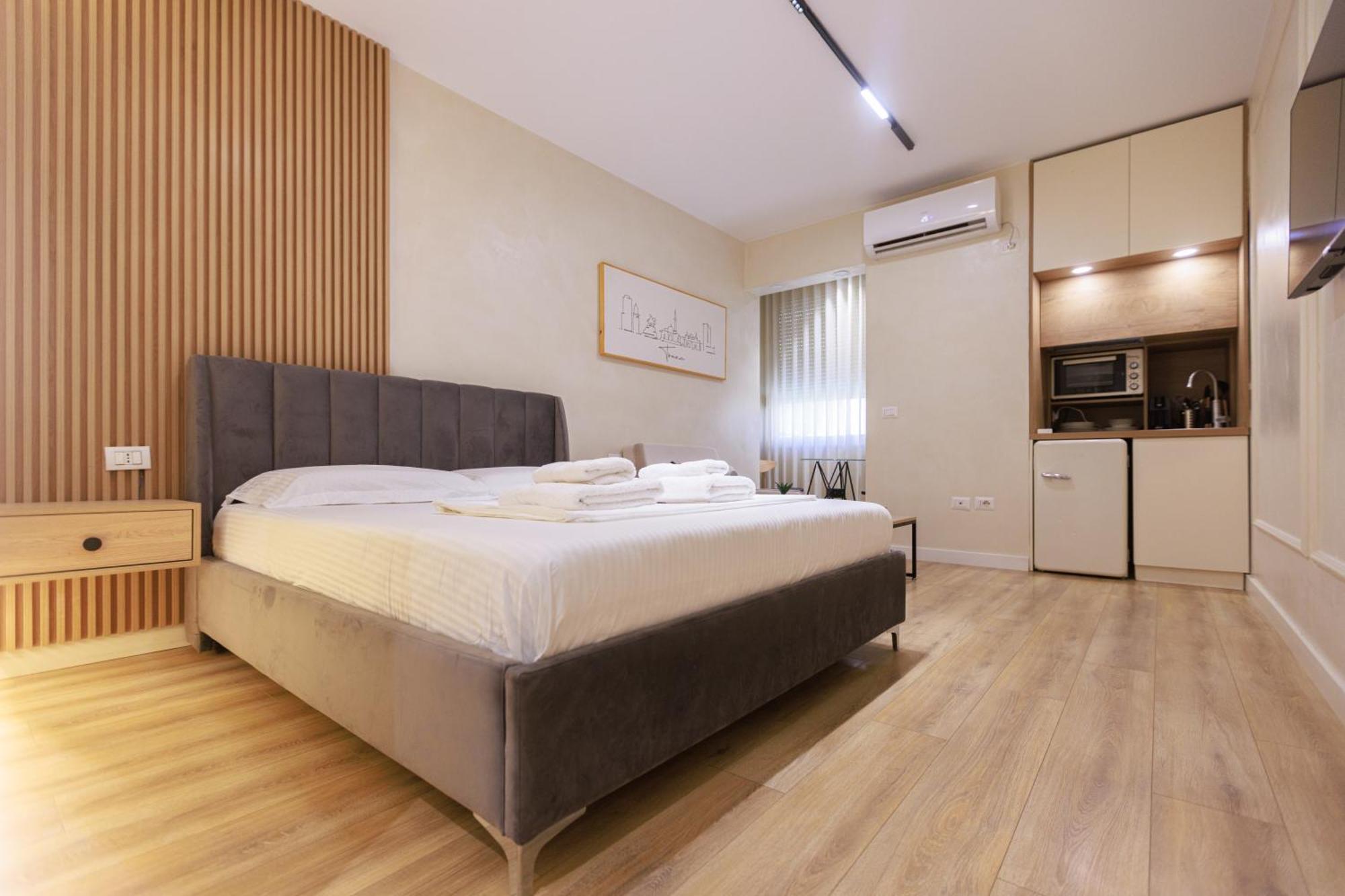 Syncron Apartments In The Center Of 티라나 외부 사진