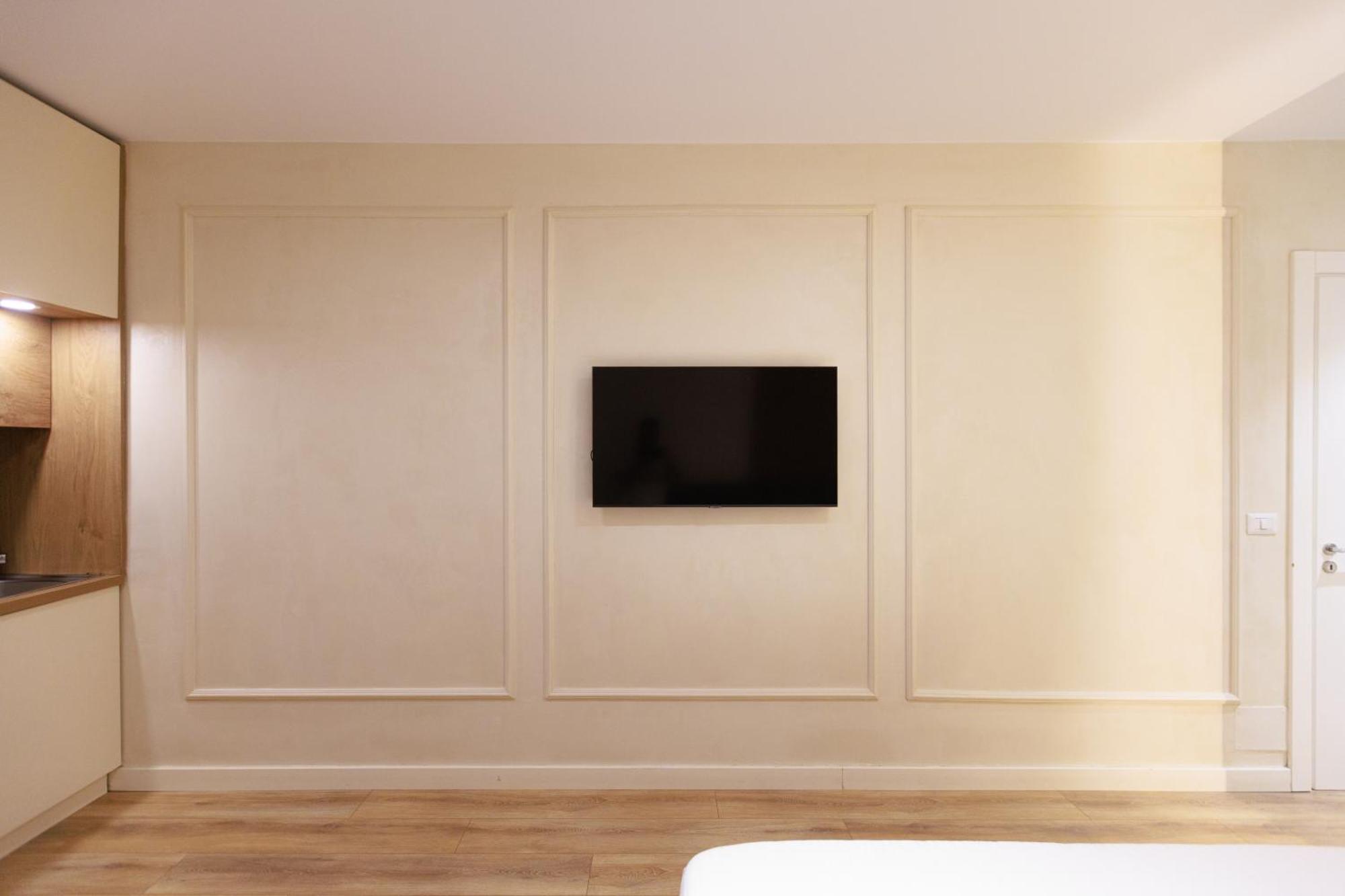 Syncron Apartments In The Center Of 티라나 외부 사진