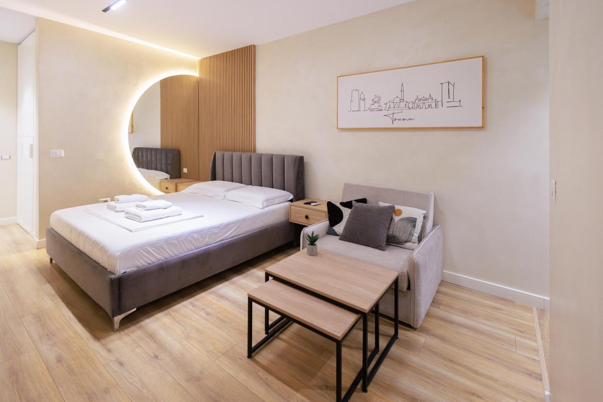 Syncron Apartments In The Center Of 티라나 외부 사진
